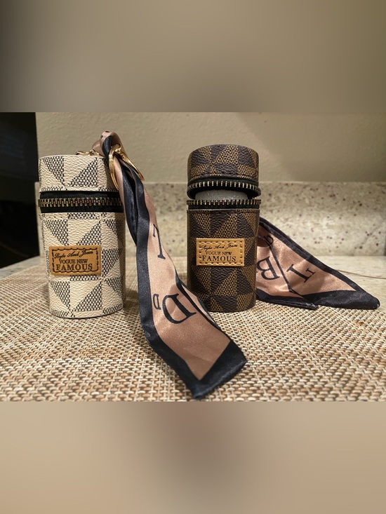 The Unbranded Brand Handbags - 🎉Cylindrical lipstick Cases with Scarf - Brown & Cream